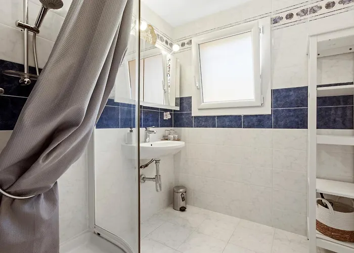 Coin De Paradis Peguiere 아파트 *